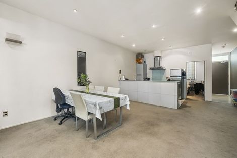 Photo of property in Hb Apartments, 4/3 Holland Street, Te Aro, Wellington, 6011