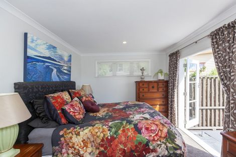 Photo of property in 122 Ruapehu Street, Paraparaumu, 5032