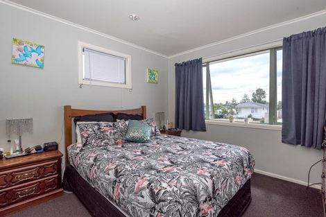 Photo of property in 26 Geordie Street, Henderson, Auckland, 0612