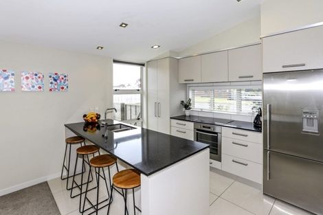 Photo of property in 5 Butterworth Crescent, Papamoa Beach, Papamoa, 3118