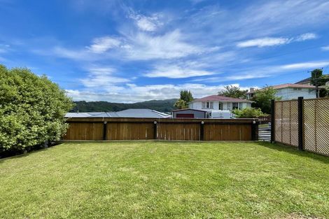 Photo of property in 4 Pollard Street, Wainuiomata, Lower Hutt, 5014