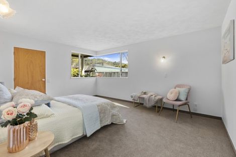 Photo of property in 2/35 Manuka Street, Stokes Valley, Lower Hutt, 5019