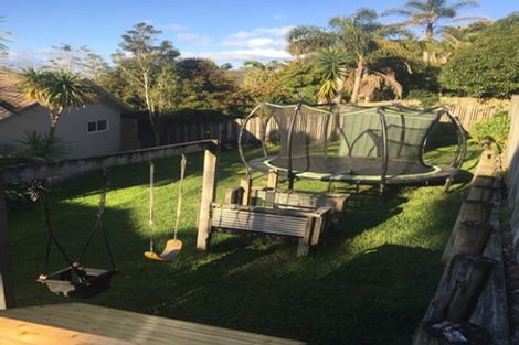 Photo of property in 14 Shannon Place, Torbay, Auckland, 0630