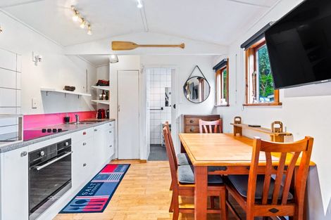 Photo of property in 9 Cotterell Street, Leigh, 0985