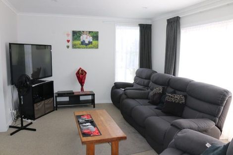 Photo of property in 36 Herbert Avenue, Cloverlea, Palmerston North, 4412