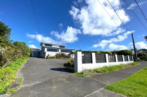 Photo of property in 68 Gulf View Road, Murrays Bay, Auckland, 0630