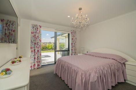 Photo of property in 2 Debenham Drive, Whitianga, 3510