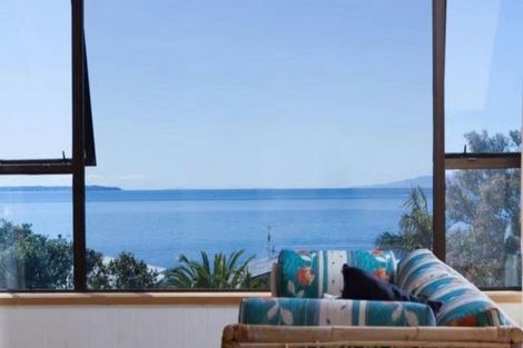 Photo of property in 2/14 Clifton Road, Waiake, Auckland, 0630