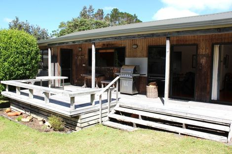 Photo of property in 119 Rimu Place, Matarangi, Whitianga, 3592