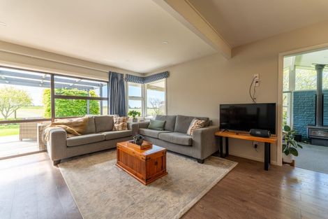Photo of property in 9 Barton Road, Otipua Creek, Timaru, 7974