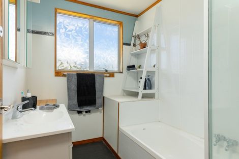 Photo of property in 147 Waikawa Road, Picton, 7220