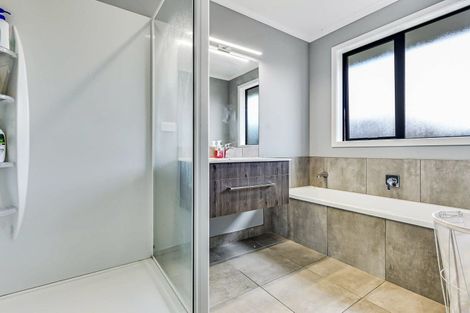 Photo of property in 4 Yanicks Crescent, Fitzroy, Hamilton, 3206