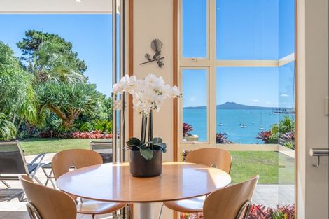 Photo of property in 33 Takutai Avenue, Half Moon Bay, Auckland, 2012
