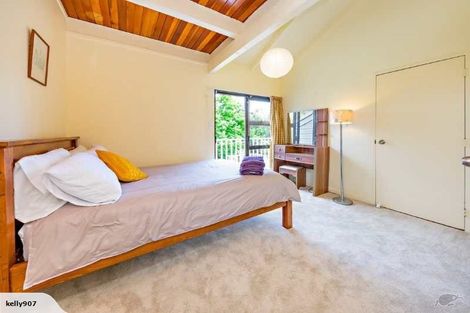 Photo of property in 60 Cheriton Road, Mellons Bay, Auckland, 2014