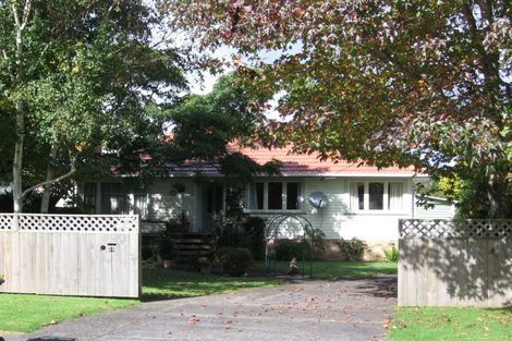 Photo of property in 55 Waipani Road, Te Atatu Peninsula, Auckland, 0610