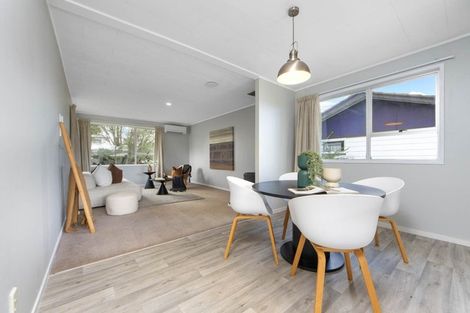 Photo of property in 1 Murillo Place, Henderson, Auckland, 0612