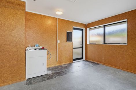 Photo of property in 72 Geneva Terrace, Kelvin Grove, Palmerston North, 4414