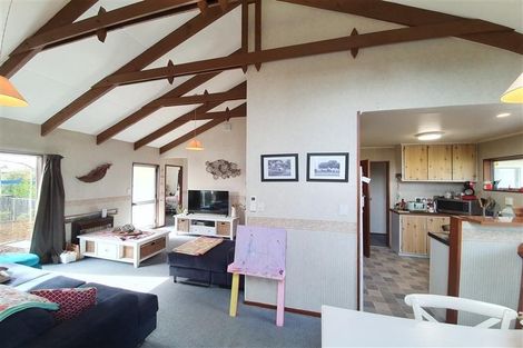 Photo of property in 1 Willowstream Grove, Cloverlea, Palmerston North, 4412