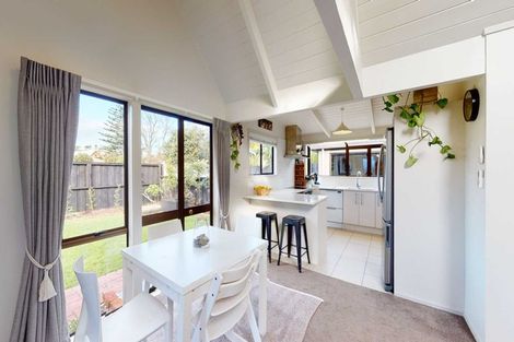 Photo of property in 126 The Circle, Manly, Whangaparaoa, 0930