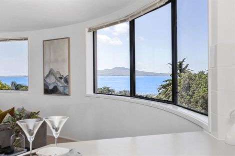 Photo of property in 3d/175 Hurstmere Road, Takapuna, Auckland, 0622