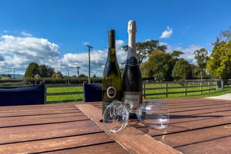 Photo of property in 37 State Highway 27, Tirau, 3410