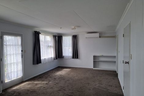 Photo of property in 1-12/71 Main Street, Mataura, 9712