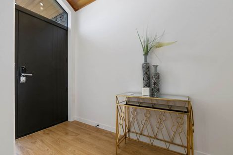 Photo of property in 32 Bine Crescent, Orewa, 0931