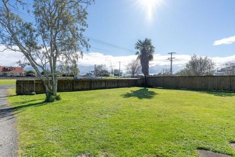 Photo of property in 4 Roslyn Road, Levin, 5510