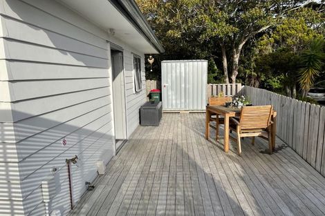 Photo of property in 38 Powrie Street, Glenfield, Auckland, 0629