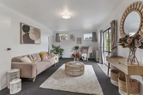 Photo of property in 27 Winton Street, Paraparaumu Beach, Paraparaumu, 5032