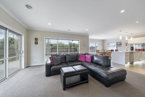 Photo of property in 13 Portland Drive, Mangorei, New Plymouth, 4312