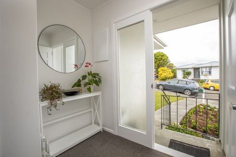 Photo of property in 12 Lenox Grove, Johnsonville, Wellington, 6037