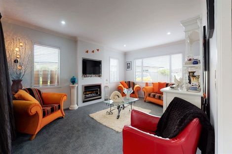 Photo of property in 8 Ohau Place, Poraiti, Napier, 4112