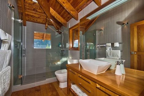 Photo of property in 673 Glenorchy-queenstown Road, Closeburn, Queenstown, 9371