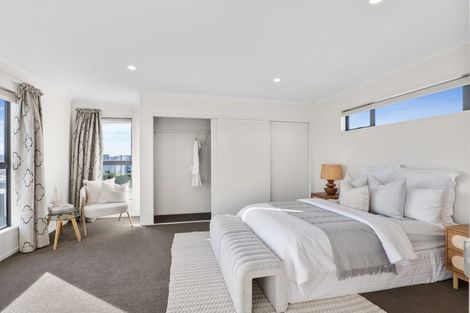 Photo of property in 33 William Dawson Crescent, Wigram, Christchurch, 8025