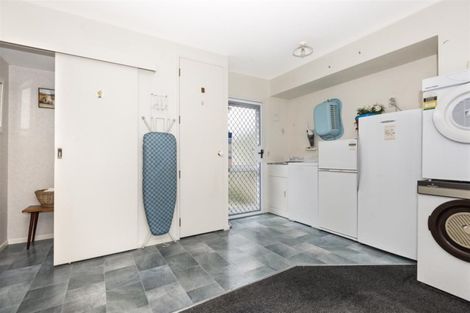 Photo of property in 9/690 Gladstone Road, Te Hapara, Gisborne, 4010