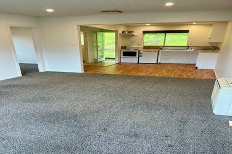 Photo of property in 2/159a Newlands Road, Newlands, Wellington, 6037