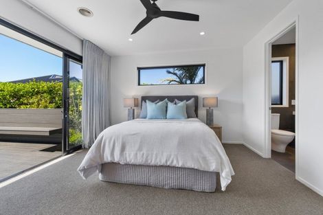 Photo of property in 5 Augusta Grove, Waiwhakaiho, New Plymouth, 4312