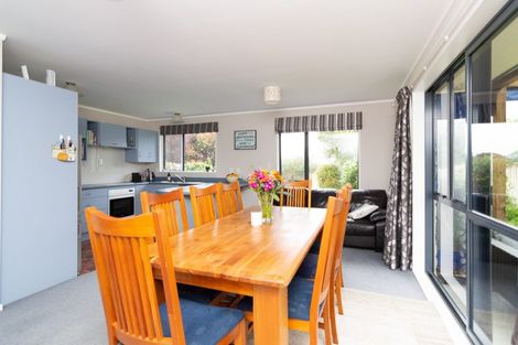 Photo of property in 12 Aspen Way, Kelvin Grove, Palmerston North, 4414