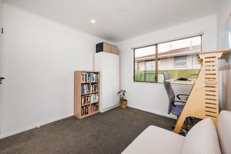 Photo of property in 19a Colonial Place, Kelvin Grove, Palmerston North, 4414