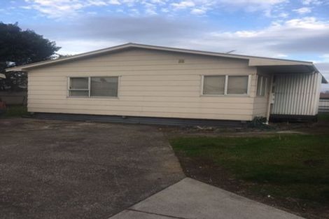 Photo of property in 1/22 Opaheke Road, Papakura, 2110