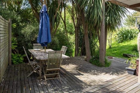 Photo of property in 42 Sarah Street, Waikawa Beach, Levin, 5573