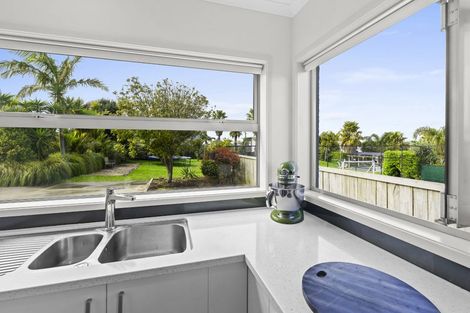 Photo of property in 126 Maire Road, Orewa, 0931