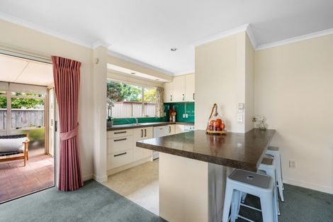 Photo of property in 9/212 Grove Road, Mayfair, Hastings, 4122