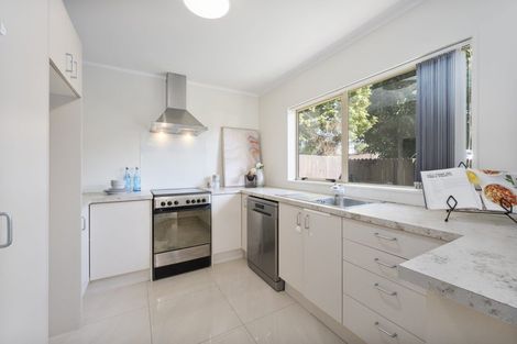 Photo of property in 16 Munroe Road, Ranui, Auckland, 0612