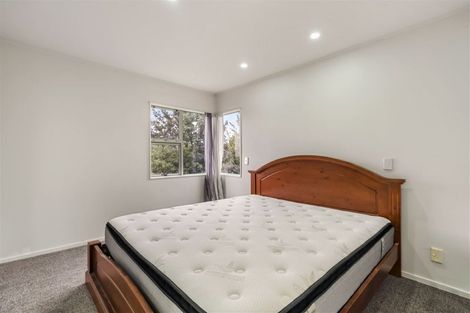 Photo of property in 13 Redfern Lane, Glenfield, Auckland, 0629