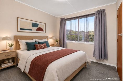 Photo of property in 10 Gannet Place, One Tree Point, 0118