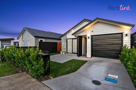 Photo of property in 28 Foley Grove, Pyes Pa, Tauranga, 3110