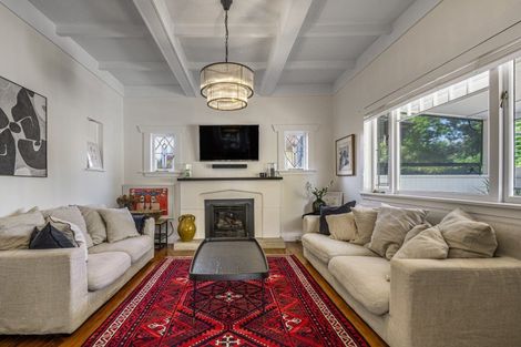 Photo of property in 2/46 Gladstone Road, Northcote, Auckland, 0627