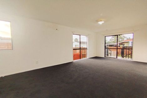 Photo of property in 1/81 Luanda Drive, Ranui, Auckland, 0612